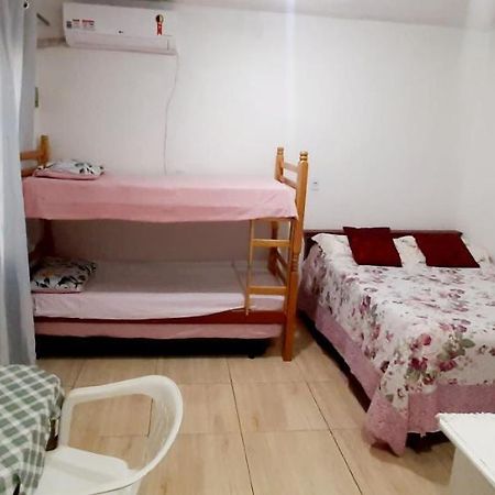 Kitnet S2 Torres: Beachfront Superhost Stay with Amenities Exterior photo